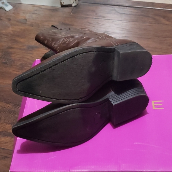 Rampage Cowboy Boots - Picture 3 of 7